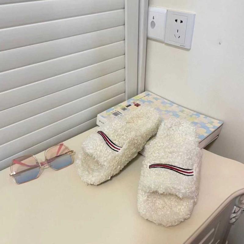 Fuzzy Unisex Designer Slides